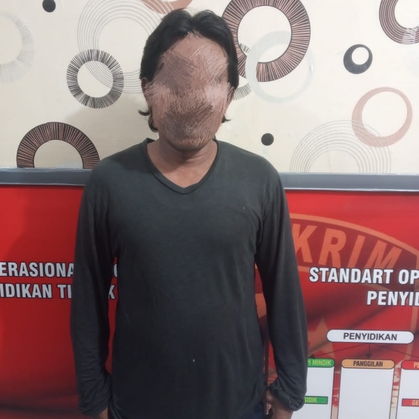 Pengecer Judi Togel di Wilayah Kecamatan Widasari Ditangkap Polisi Berpakaian Preman