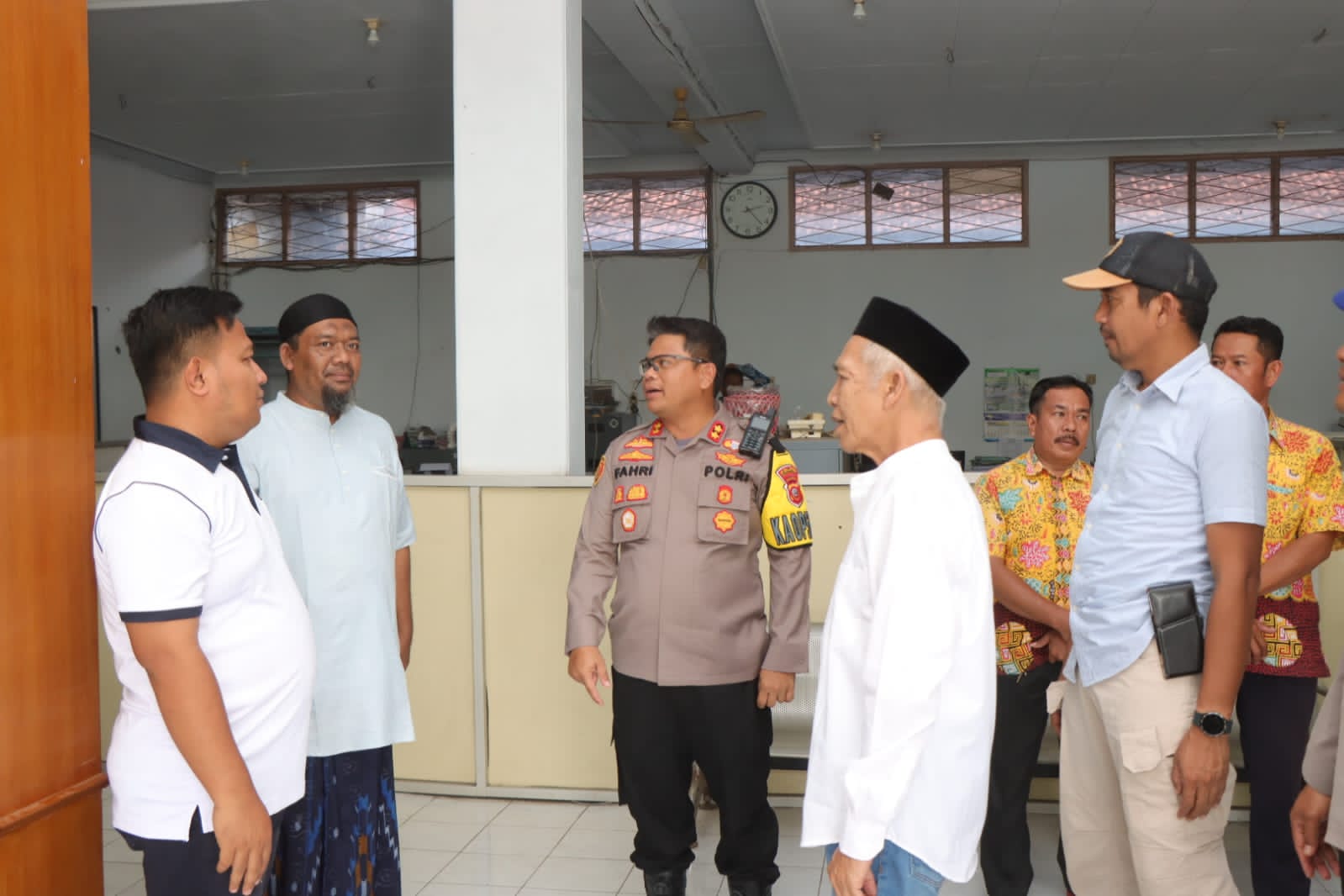 Kapolres Indramayu, AKBP Dr. M. Fahri Siregar monitoring kesiapan pengamanan kegiatan Nadran Nelayan Karangsong 2023